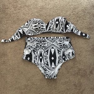 Strapless bathing suit